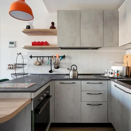 Renovated Politecnico Terrace Apt Apartment *